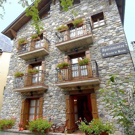 Apartamentos El Rincon De Benas Benasque Extérieur photo