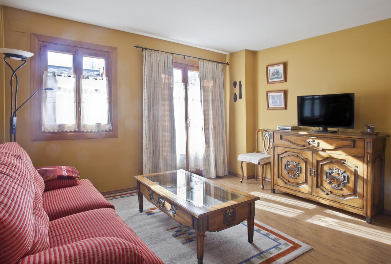 Apartamentos El Rincon De Benas Benasque Extérieur photo